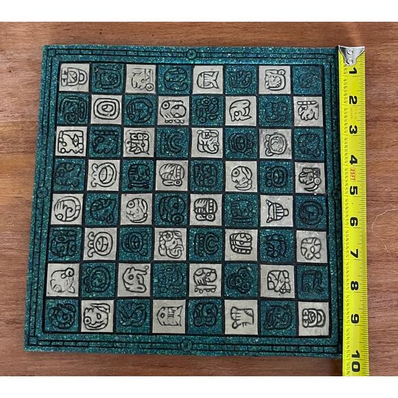 Vintage Stone Chess Set: Green & Cream Aztec Board w/ Pieces - Picture 3 of 7